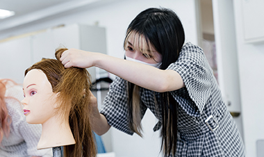 ヘアメイク分野