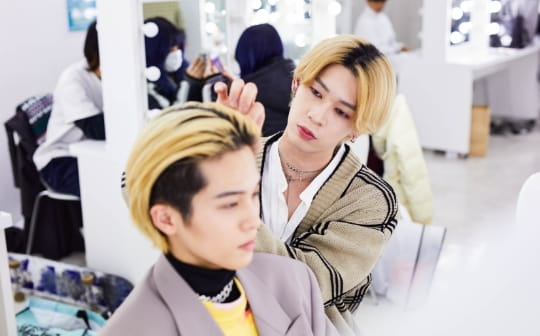 韓国ヘアテクニックの様子